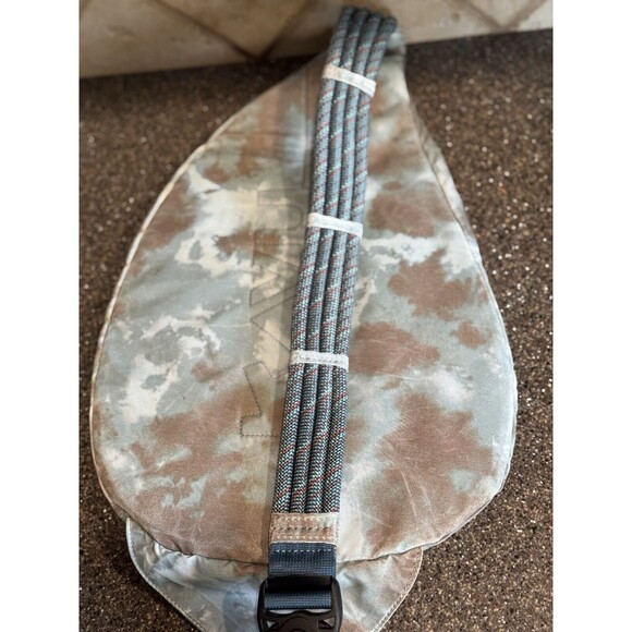 KAVU Rope Sling Bag Wave Tie Dye Sling Bag Blue Brown - Picture 3 of 4